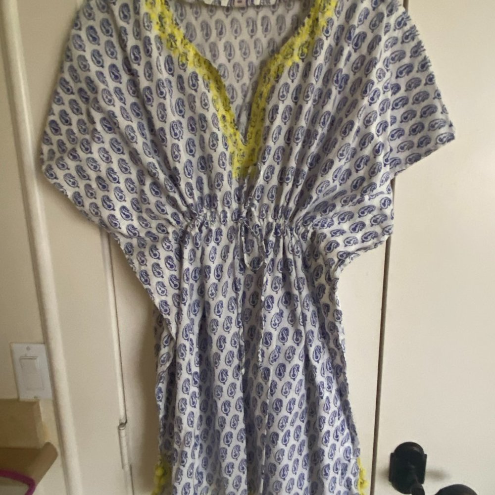 Stella & Dot Beach embroidered coverup